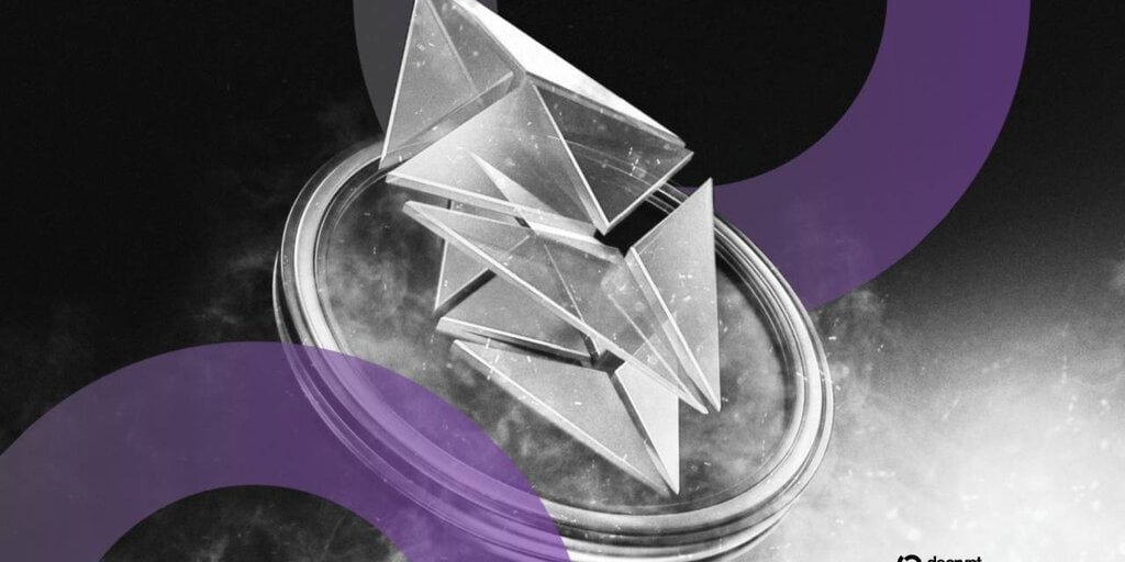 Ethereum Sentiment Flips Bearish as Traders Brace for Drop to $2.5K Decrypt logo