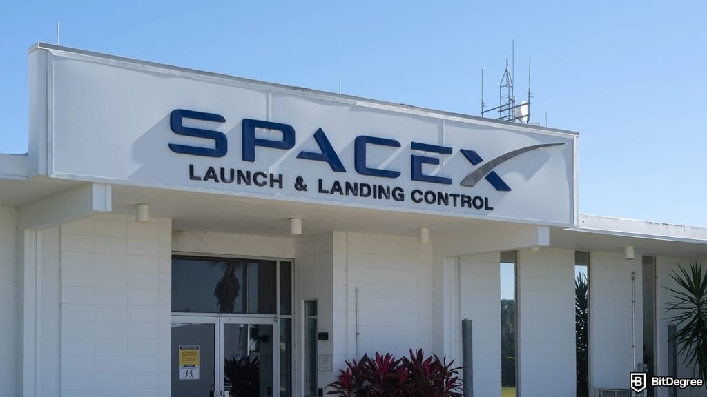 FCC Weighs SpaceX Bid to Launch AI Data Centers Into Orbit FCC Weighs SpaceX Bid to Launch AI Data Centers Into Orbit